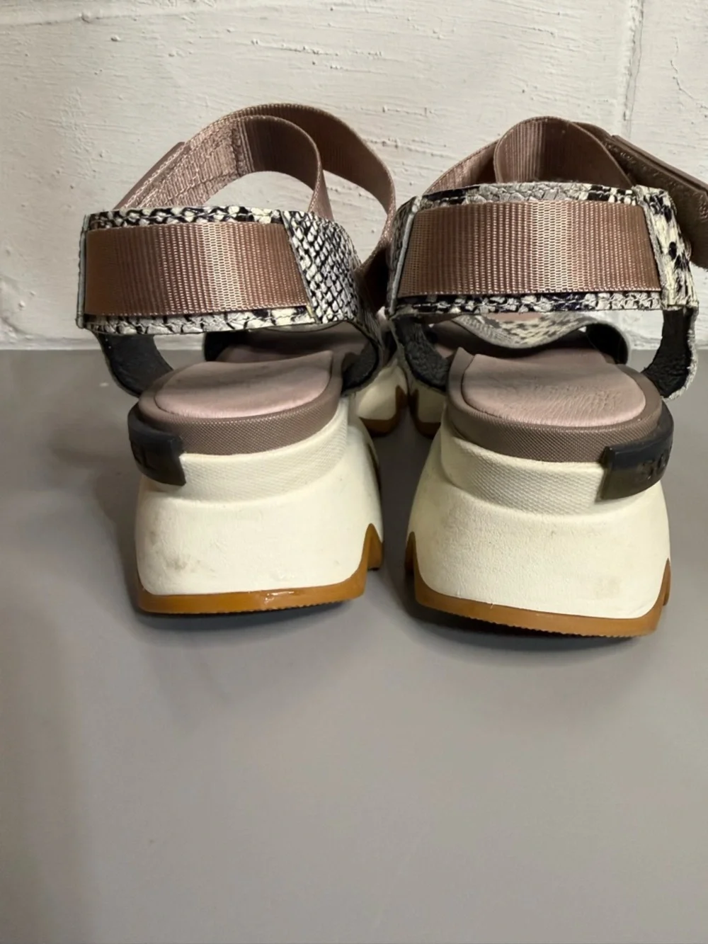 Sorel Women's Kinetic sandals - Picture 7 of 8